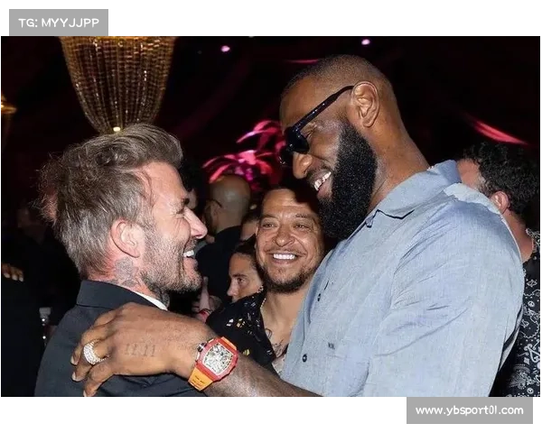 贝克汉姆与奥尼尔布雷迪合照曝身高差 自嘲个子太小引热议 贝克汉姆与奥尼尔布雷迪合照曝身高差 自嘲个子太小引热议
