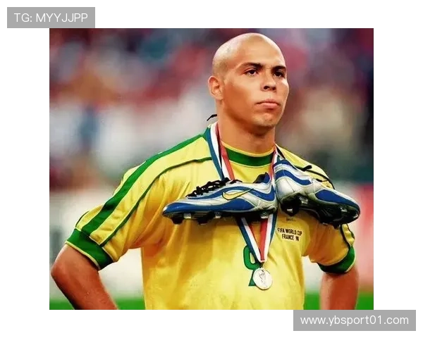 外星人罗纳尔多空降广州掀起足球狂潮引爆球迷热情国际传奇球星魅力之夜